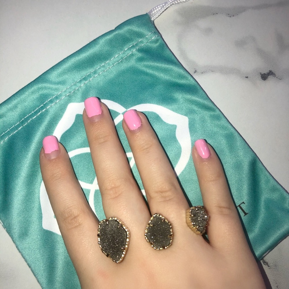 Kendra Scott Ring - Picture 2 of 2